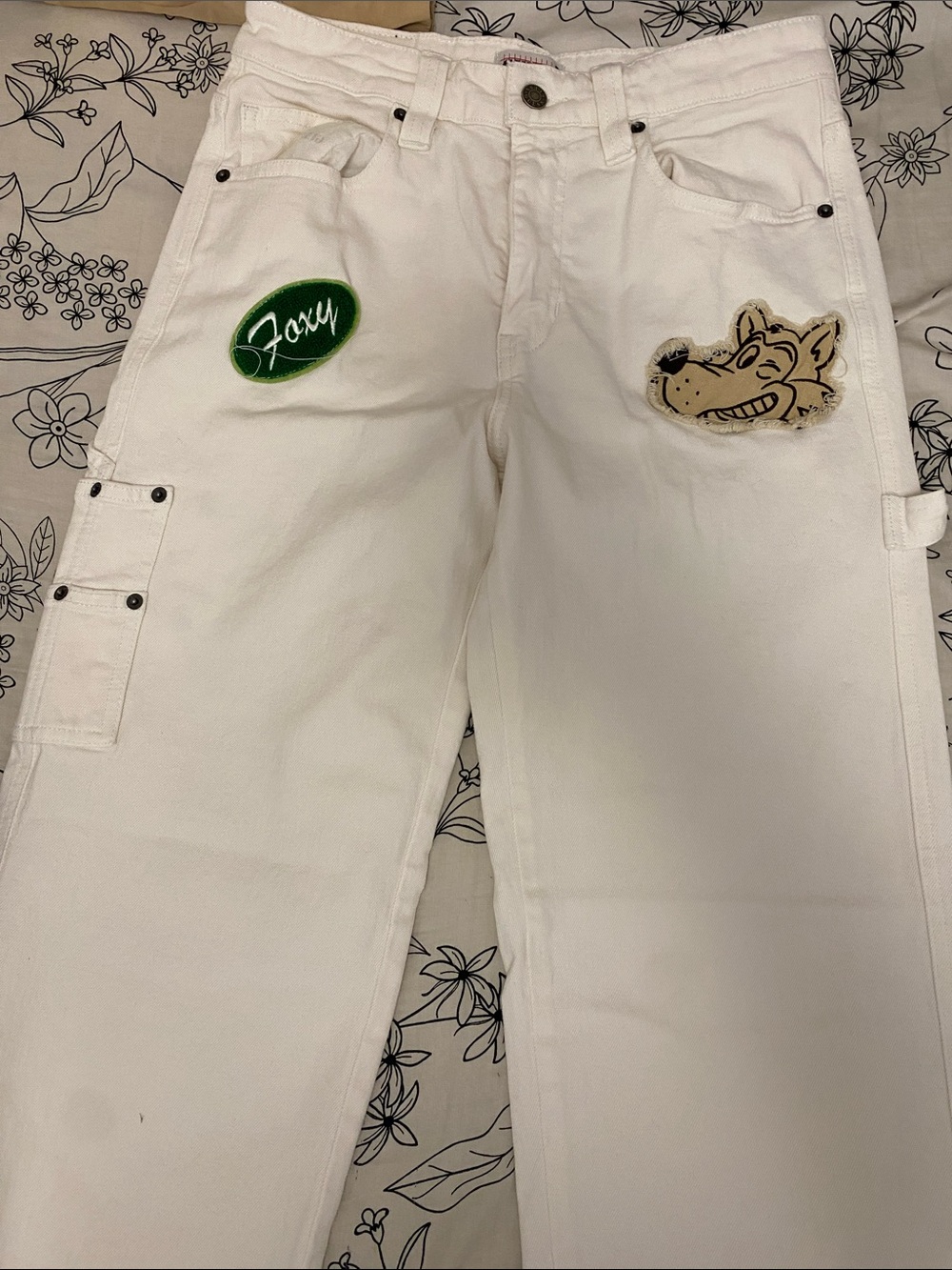 Guess White Wide-Leg Jeans with Green Foxy Patch and Tan Cartoon Wolf